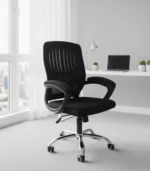 ⁦كرسي مكتب شبكي أسود – بلاستيك ومعدن مريح⁩ - الصورة ⁦2⁩